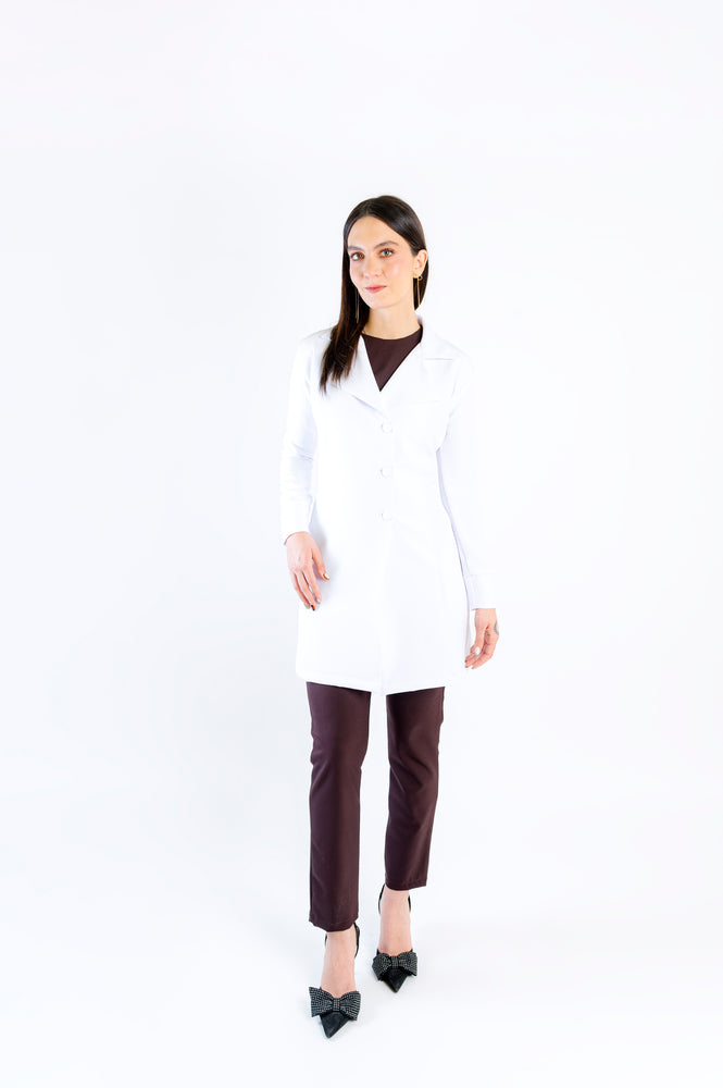 
                  
                    Bata Sofía Blanca
                  
                