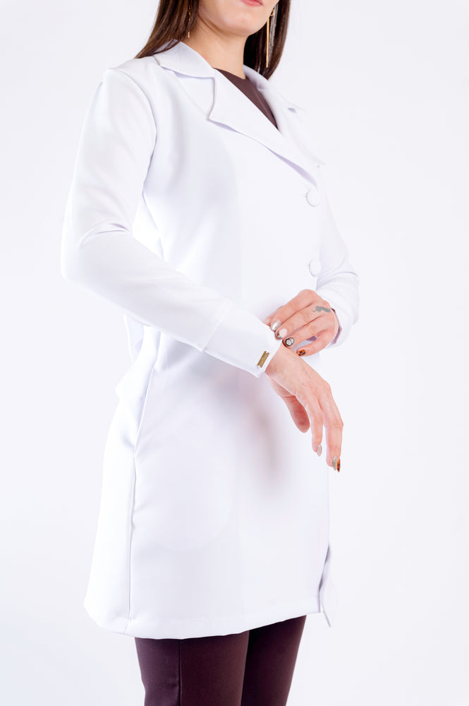 
                  
                    Bata Sofía Blanca
                  
                